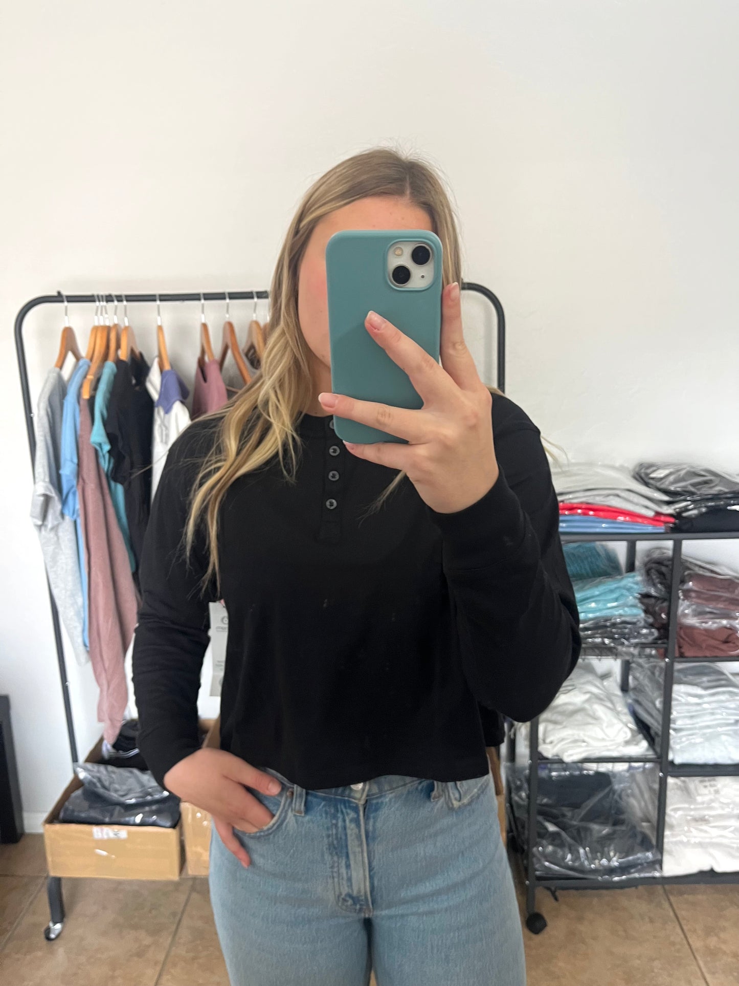 Henly Button Long Sleeve - BLACK