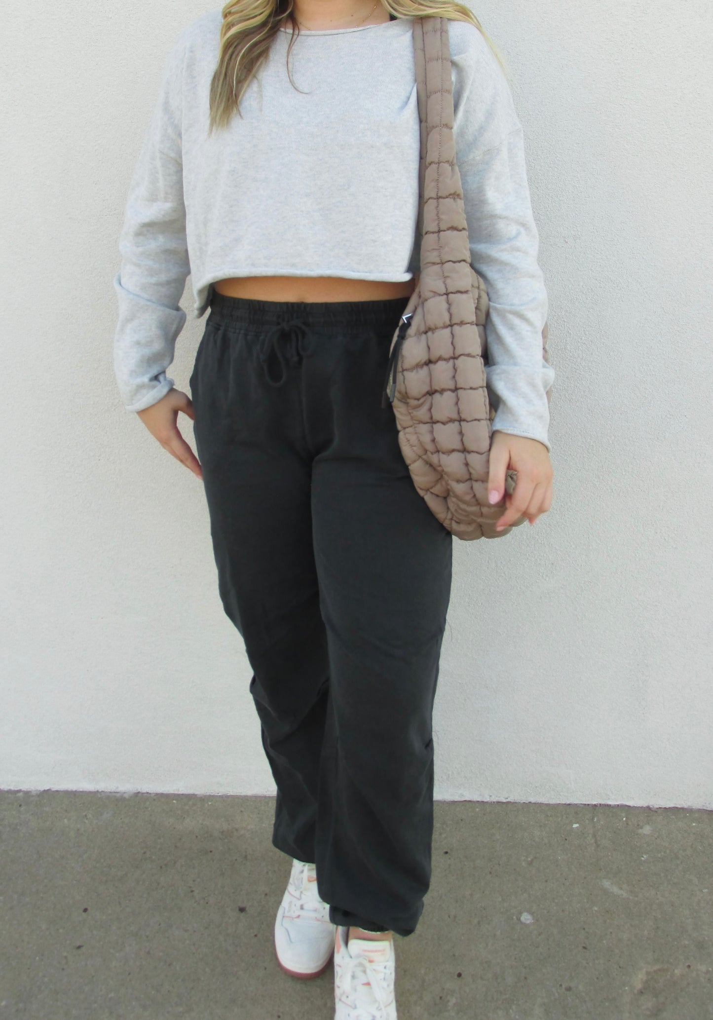 Pleated Drawstring Pants - BLACK