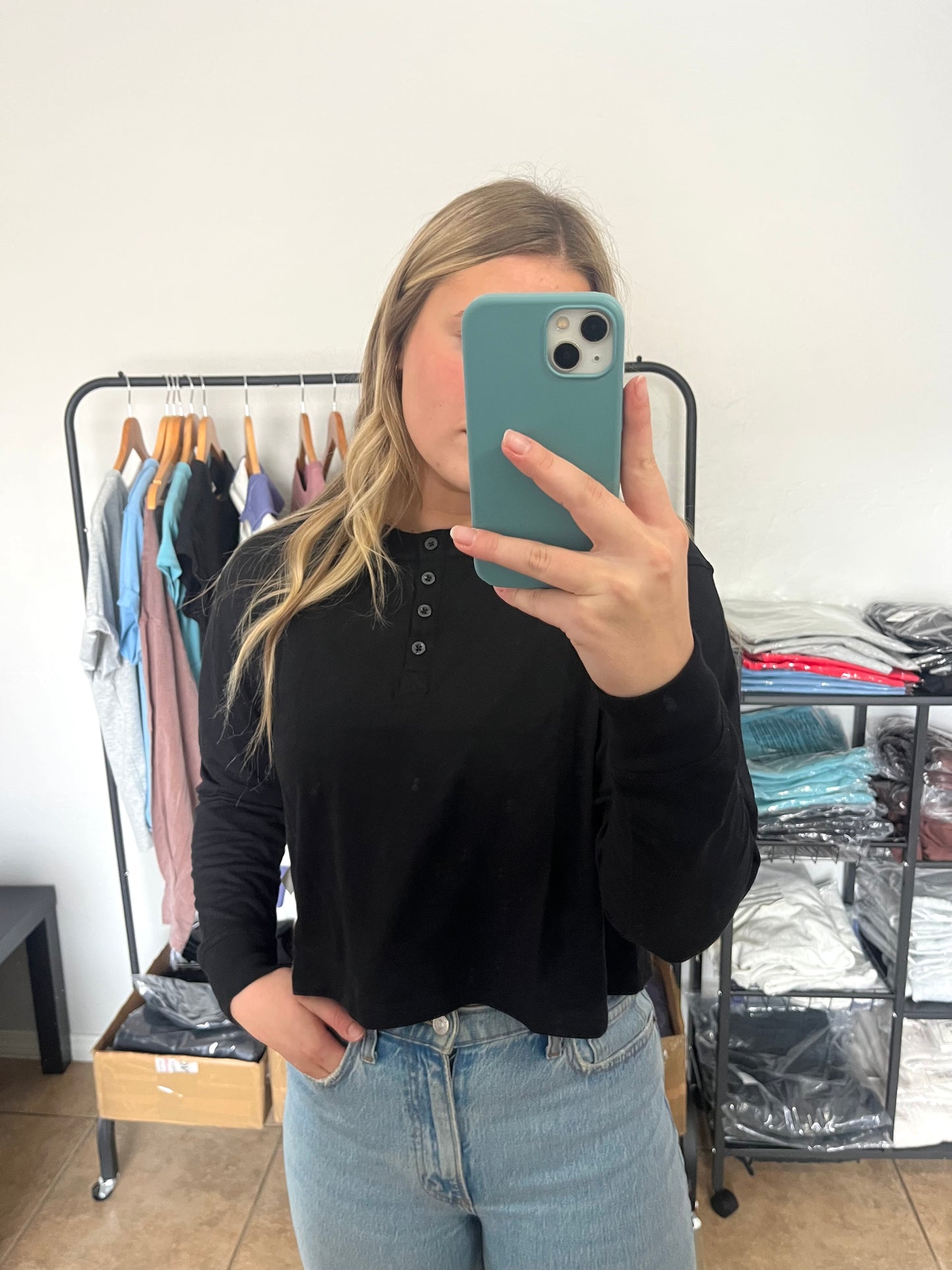 Henly Button Long Sleeve - BLACK