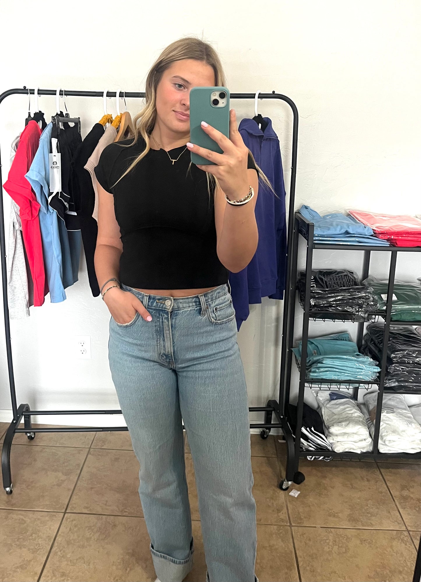 Fitted Cropped Baby Tee - BLACK