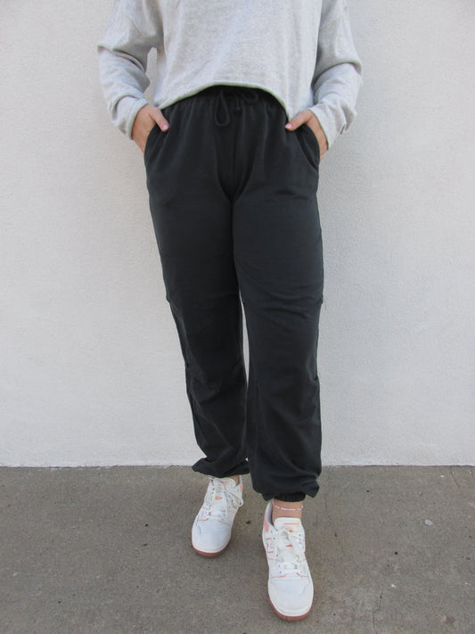 Pleated Drawstring Pants - BLACK
